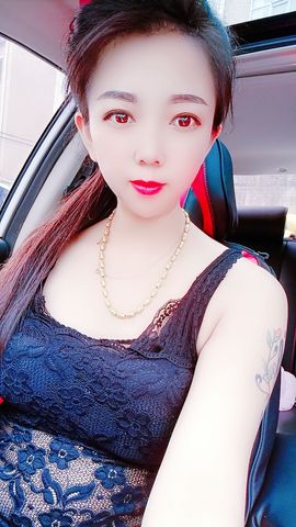 疯狂的药药宝贝主播照片