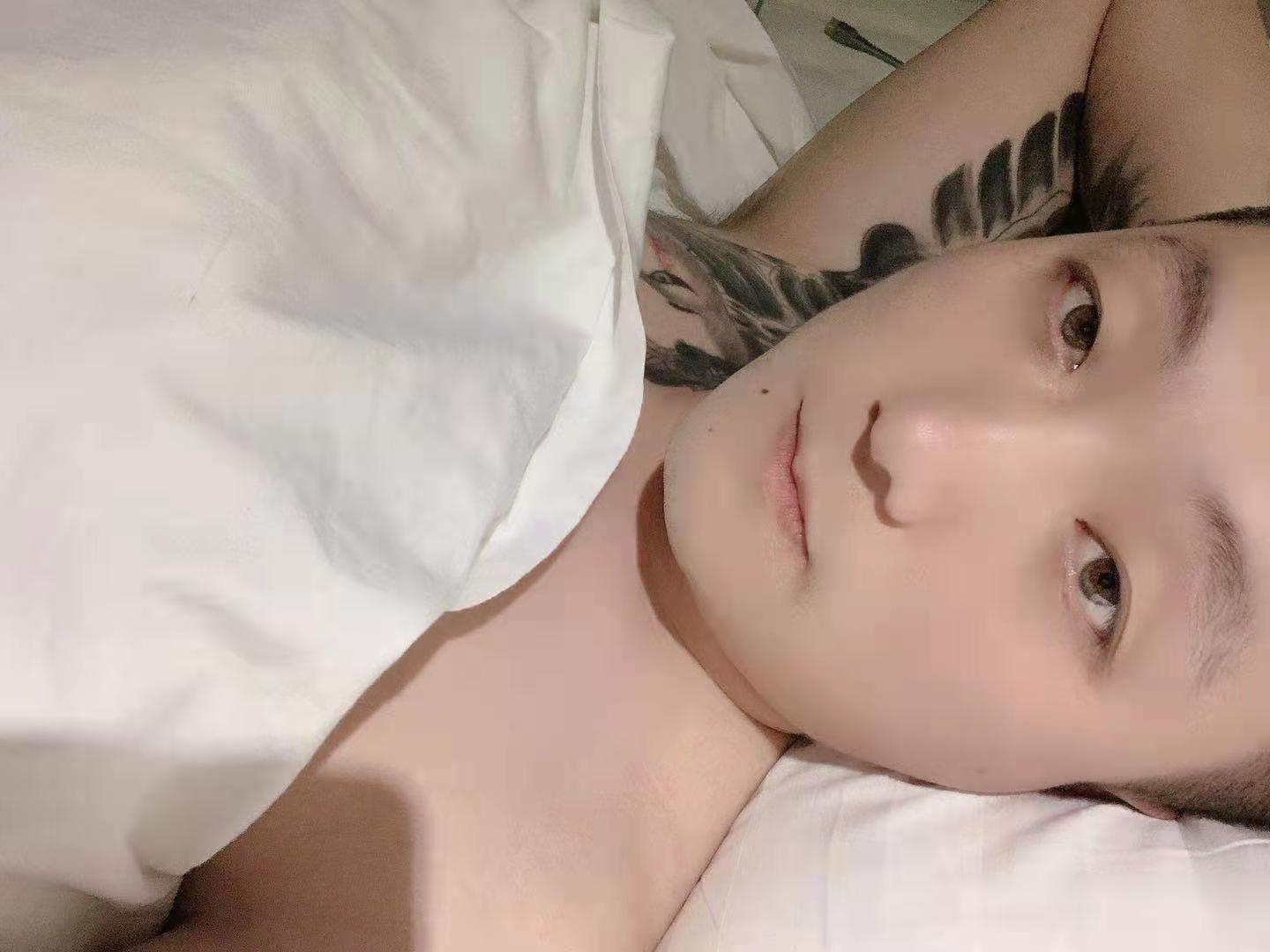 天、横闯平台♥的主播照片