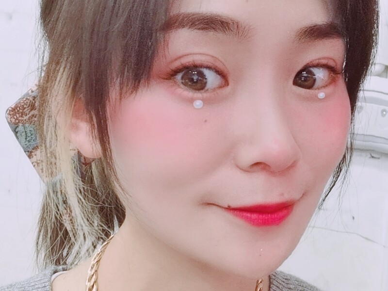 是乐允啊的主播海报