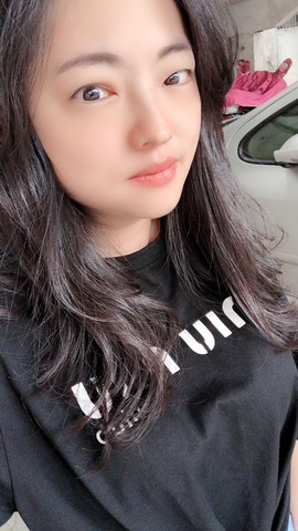 小海屯🐬李主播照片