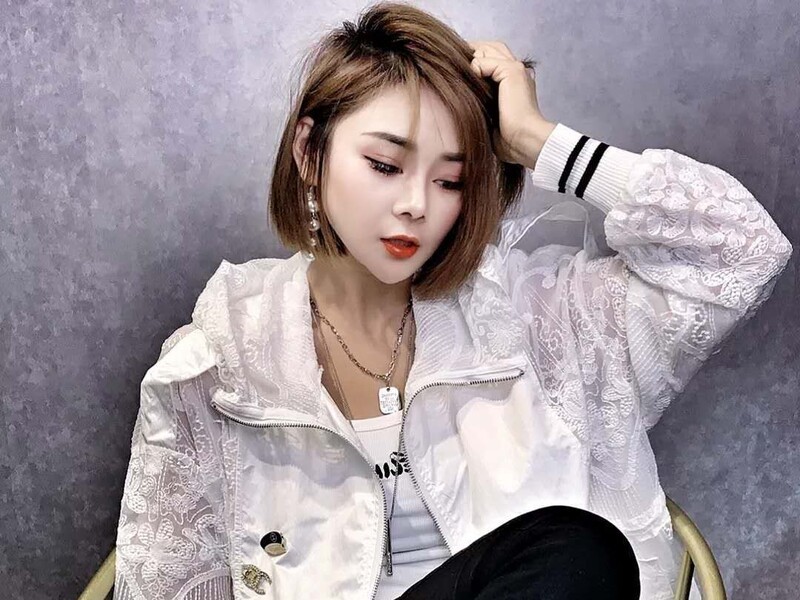新人💋鱼闪闪的主播海报