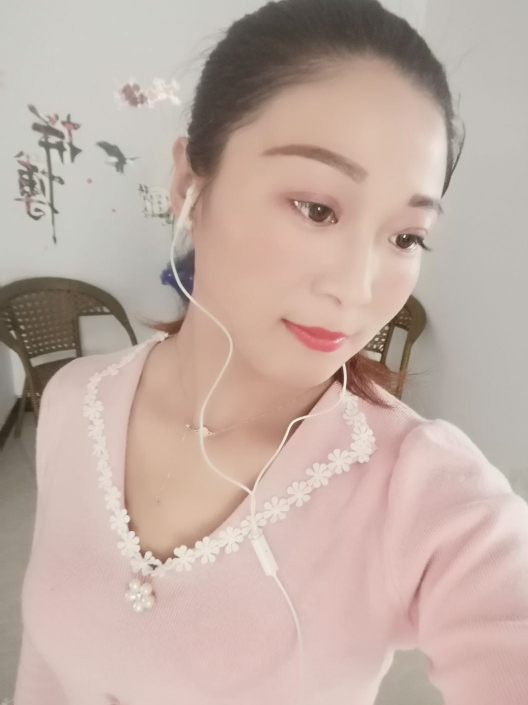 自信的小姐姐🤗🤗的图片