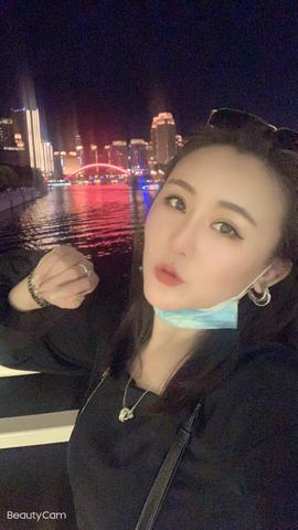 乐乐865635主播照片