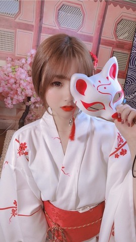 泡泡不困！主播照片