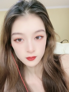 小萝卜头呀！主播照片