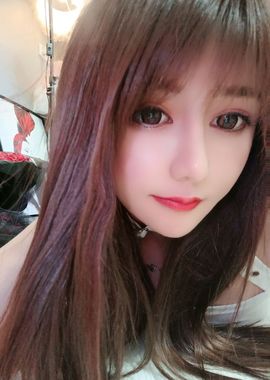 曼曼🌙暂停直播主播照片