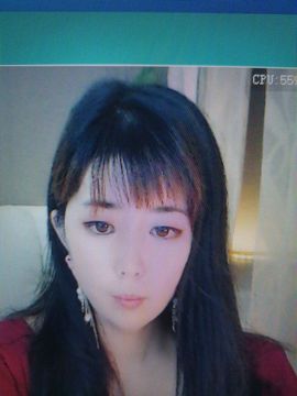 冰雪一佳音主播照片