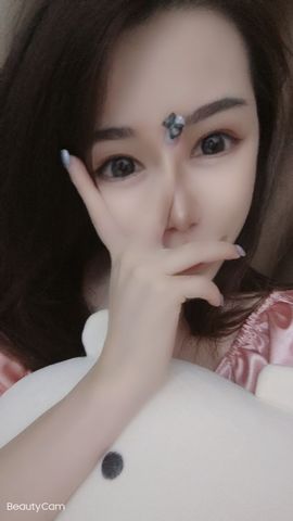 巧乐兹求宠爱主播照片