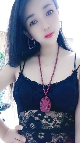 疯狂的药药宝贝主播照片