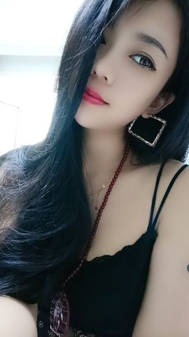 疯狂的药药宝贝主播照片