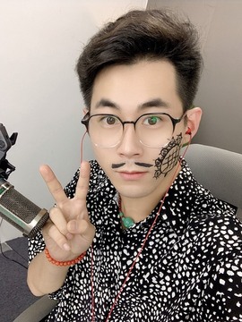 山海师～白泽主播照片