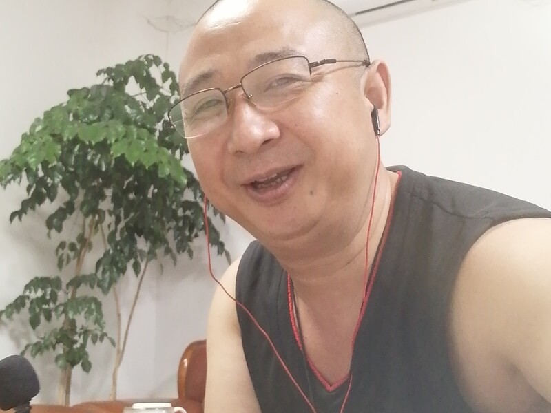 雪鹰s5r的主播海报