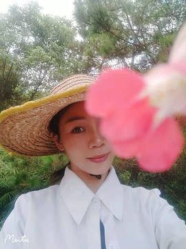 现实✔差距主播照片