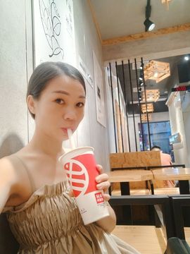 现实✔差距主播照片