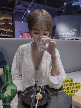 柒七休主播照片