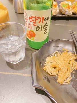 柒七休主播照片