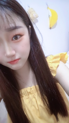 草莓甜甜甜。。。的图片