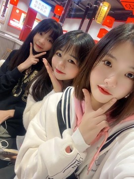 小崽崽zy主播照片