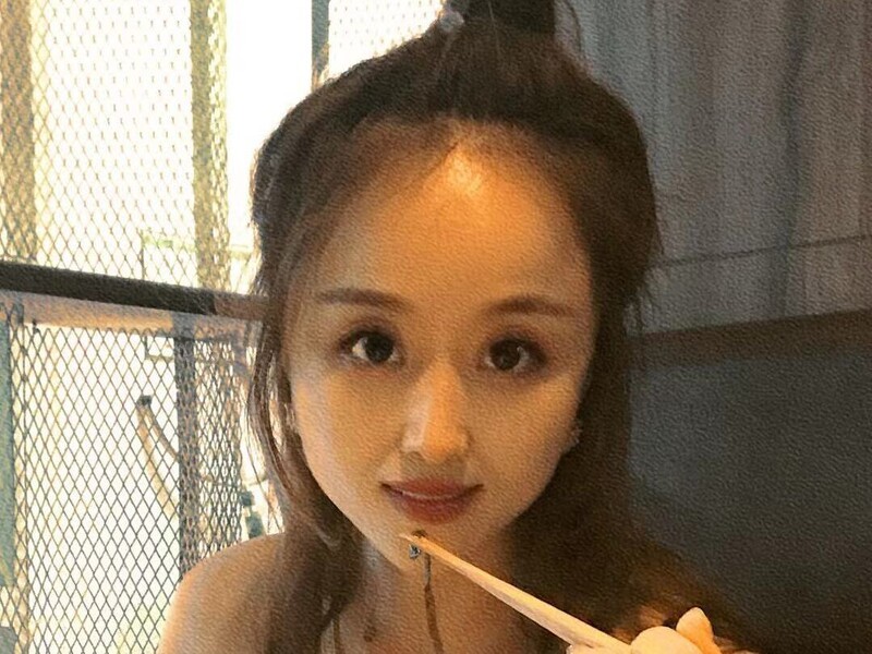 静静小美女的主播海报
