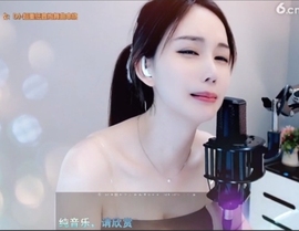 恋歌灬l一份童心主播照片