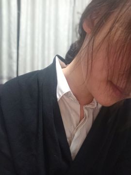 温晚求升钻主播照片