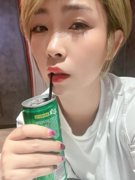 可可可可休息主播照片