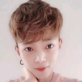 木木火羽白女朋友的图片