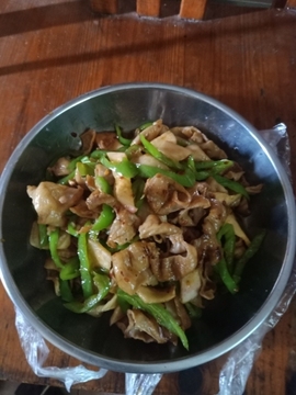 尝尽了人间冷漠主播照片
