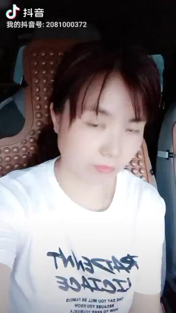 能感动人的心永远不是语言而是行