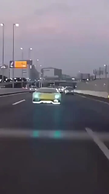 可以怂但是不能认输