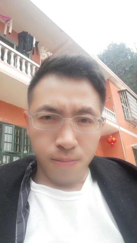兴奋小马达🐴主播照片