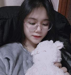 玥儿呢主播照片