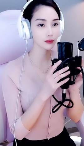 水母好美主播照片