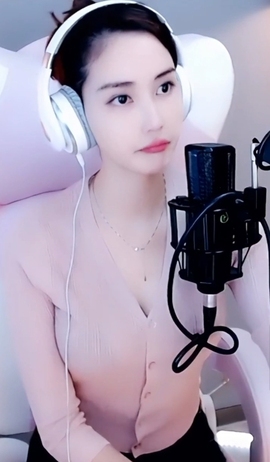 水母好美主播照片