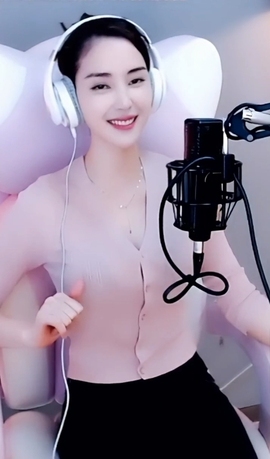 水母好美主播照片