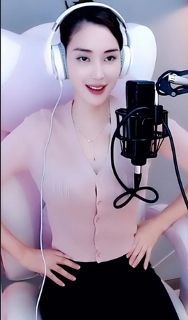 水母好美主播照片