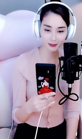 水母好美主播照片