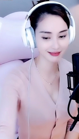 水母好美主播照片