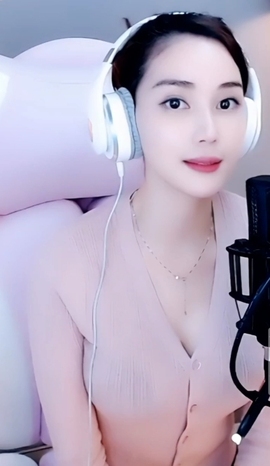水母好美主播照片