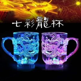 收割机检修维护中主播照片