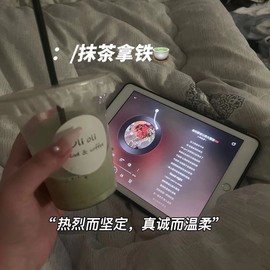 颜小小❄️凑个万万主播照片