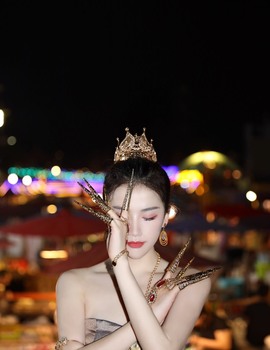 .花店不开了主播照片