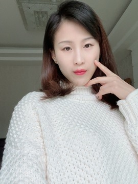 小疯子～来喽主播照片