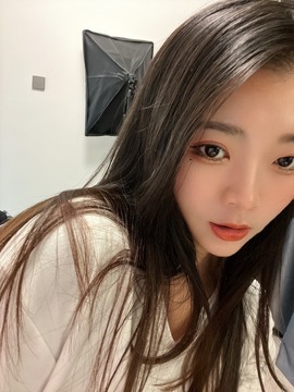 微晨美女主播照片