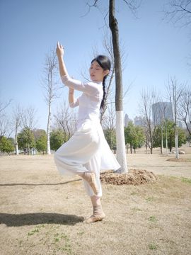 新人小景甜清舞求守护主播照片