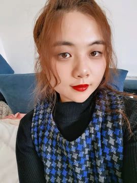 白小雪小姐姐主播照片