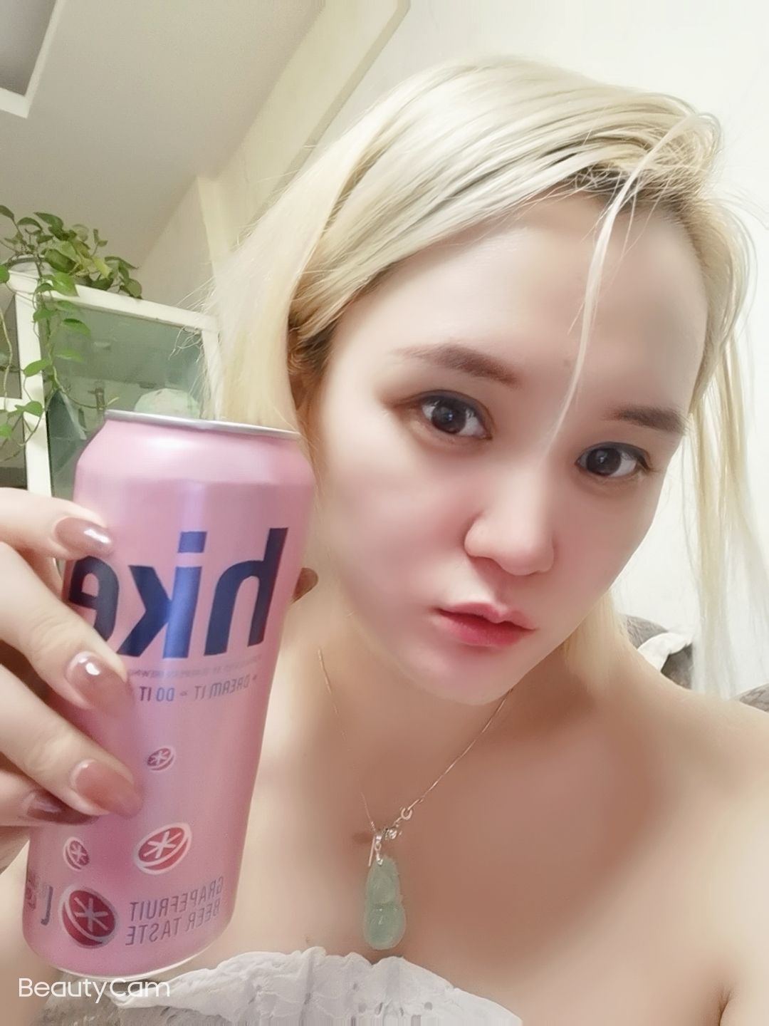 🌙二月半🌸饿懵了的主播照片