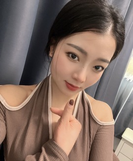 微晨美女主播照片