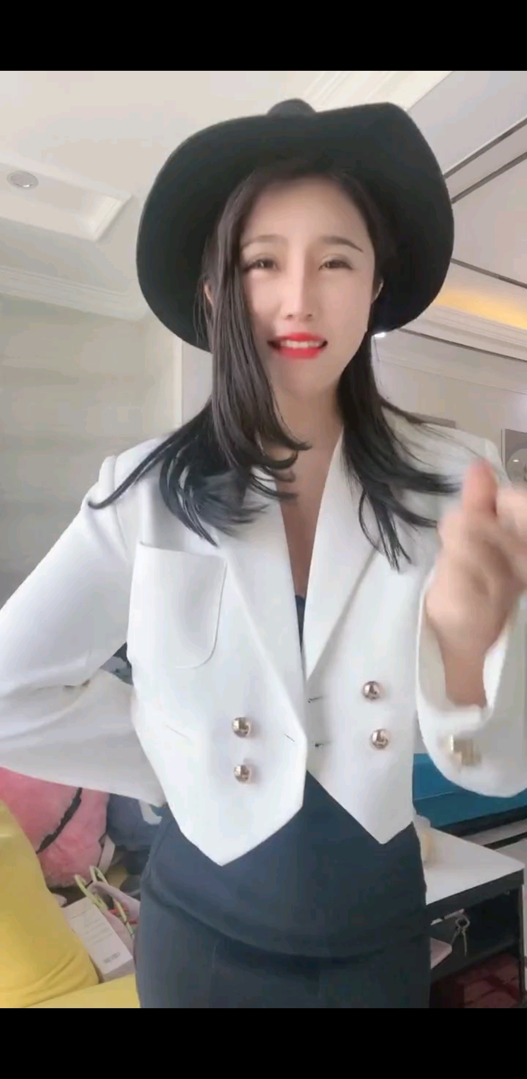 没人心疼时候，自己就