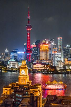 端午收割机检修维护中主播照片